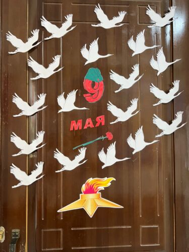 Эхо Победы в сердцах маленьких граждан: Как начальная школа отметила 80-летие Великой Победы