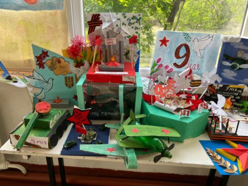 Эхо Победы в сердцах маленьких граждан: Как начальная школа отметила 80-летие Великой Победы