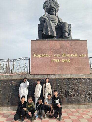 Однодневный поход учащихся кружка "Юные туристы-краеведы" в посёлок/ущелье Ак-Тюз