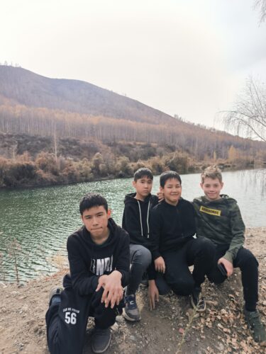 Однодневный поход учащихся кружка "Юные туристы-краеведы" в посёлок/ущелье Ак-Тюз